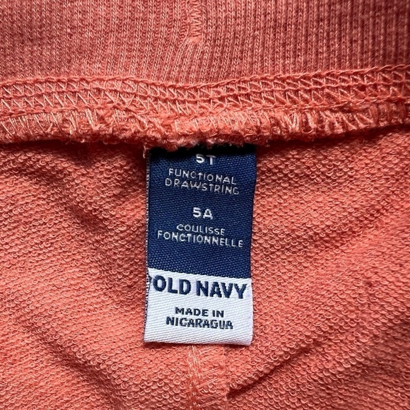 Old Navy 5T Sweat shorts - Picture 3 of 4